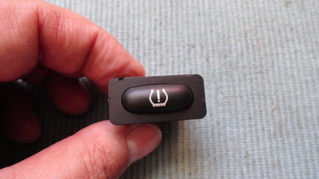02 06 Mini Cooper Tpms Tire Pressure Light Reset Switch Oem 6909518 Mini Cooper Oem Tpms Tire Pressure Light Reset Switch 01 02 03 04 05 06 07