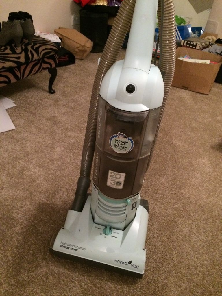 Electrolux Z2952A EnviroVac Electrolux Z2952A EnviroVac Upright Bagless