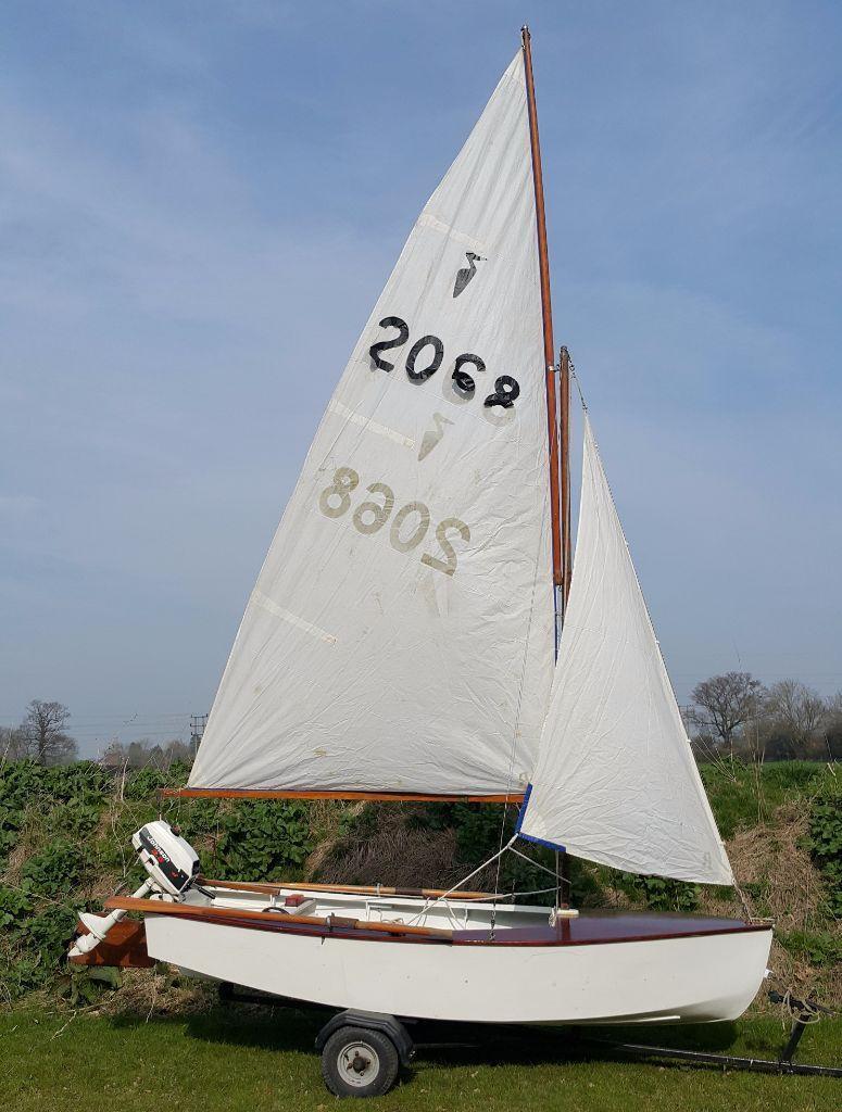 Heron Sailing Dinghy - With Outboard &amp; Road Trailer