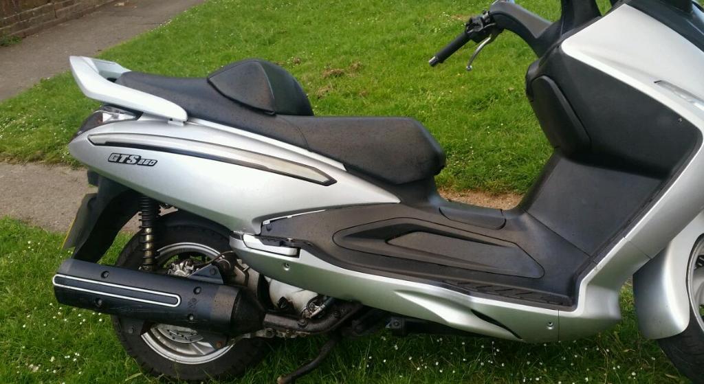 Barry, Vale of Glamorgan £1.00