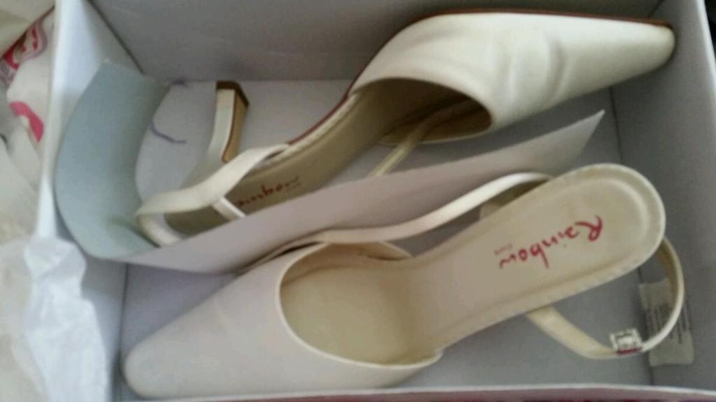 ... longer available ivory wedding shoes size 6 southside glasgow Â£ 5 00