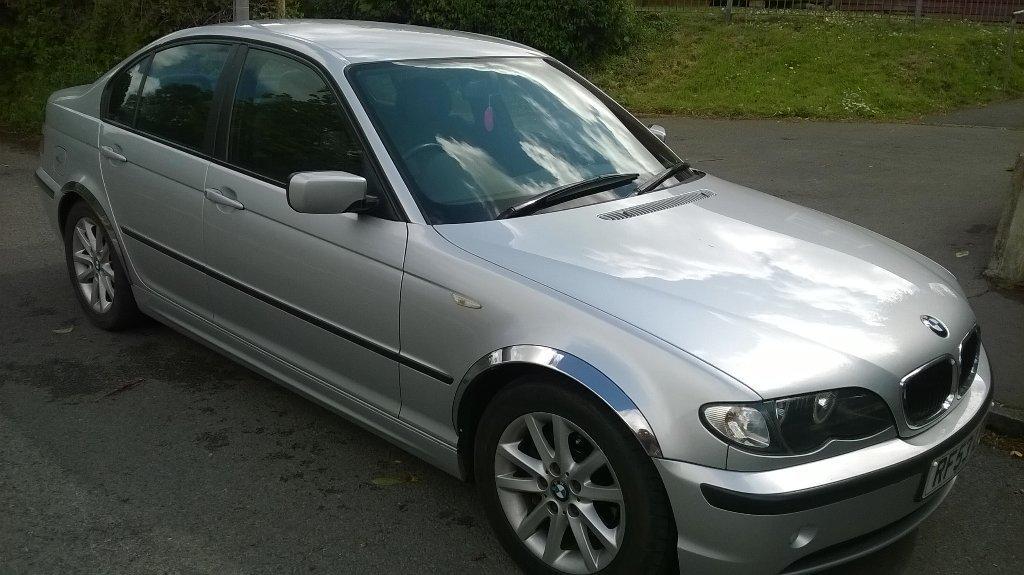 bmw 2.0i one of a kind very tidy Look swaps try me?