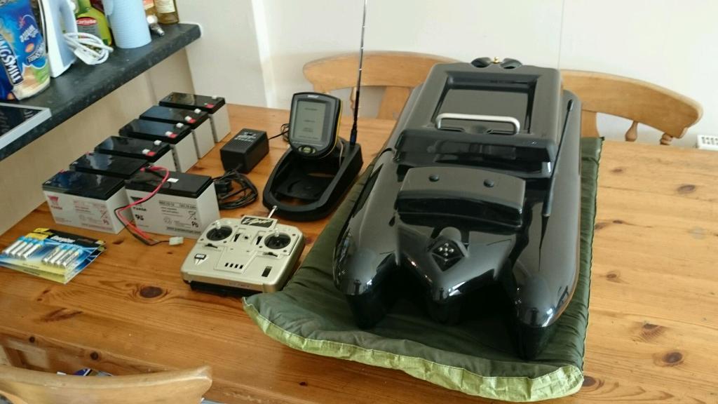 viper 3 bait boat