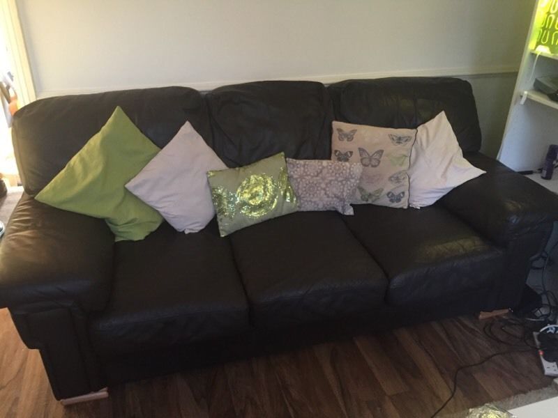 Harvey's 1 2 Seater and 1 3 Seater Brown Leather Sofa 