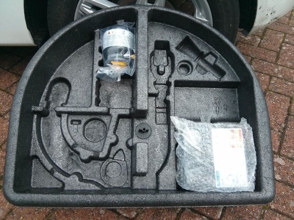 Ford fiesta tyre mobility kit #4