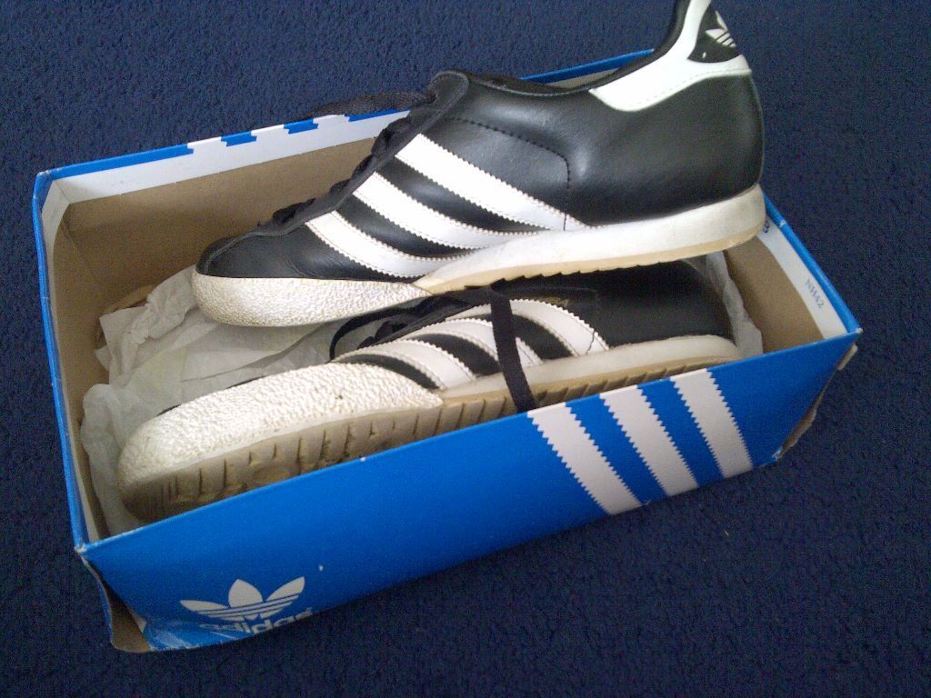 M: adidas Performance Men s Samba Classic Indoor