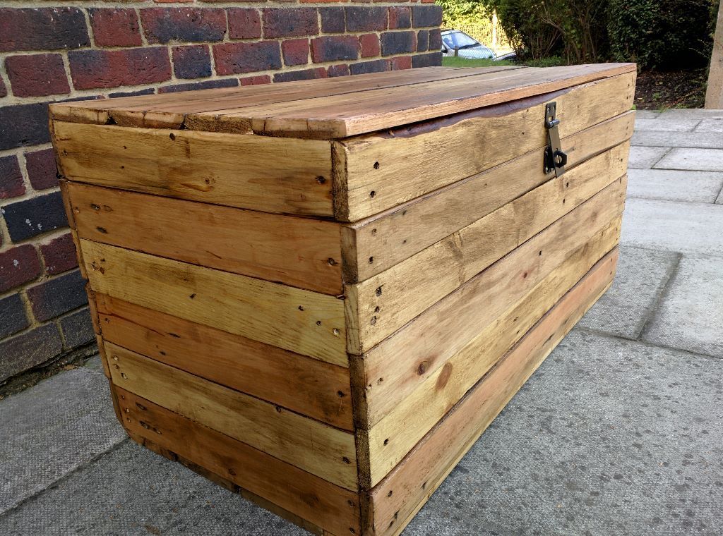 Yew wood storage Buy, sale and trade ads - find the right ...