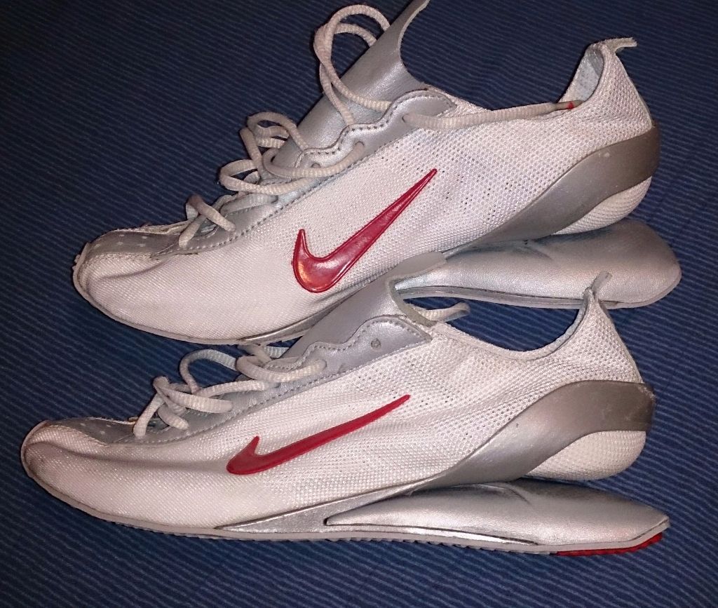 laceless nike shoes womens