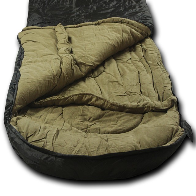 Wolftraders Lonewolf 30 Degree Premium Ripstop Oversized Sleeping Wolftraders Lonewolf 30 Oversized Premium Comfort Sleeping Bag Black Tan