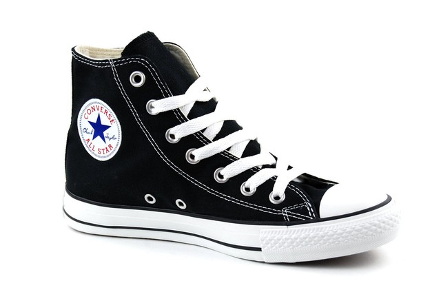 Converse Chuck Taylor Star Classic Hi All Nero RRP 49.99 BNWT Converse Chuck Taylor Star Classic Hi All Nero RRP 49.99 BNWT