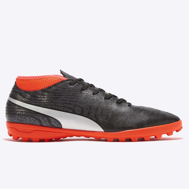 Nero 47 EU Puma One 18.4 TT Scarpe da Calcio Uomo Black Silver Red cx5 Nero 47 EU Puma One 18.4 TT Scarpe da Calcio Uomo Black Silver Red cx5