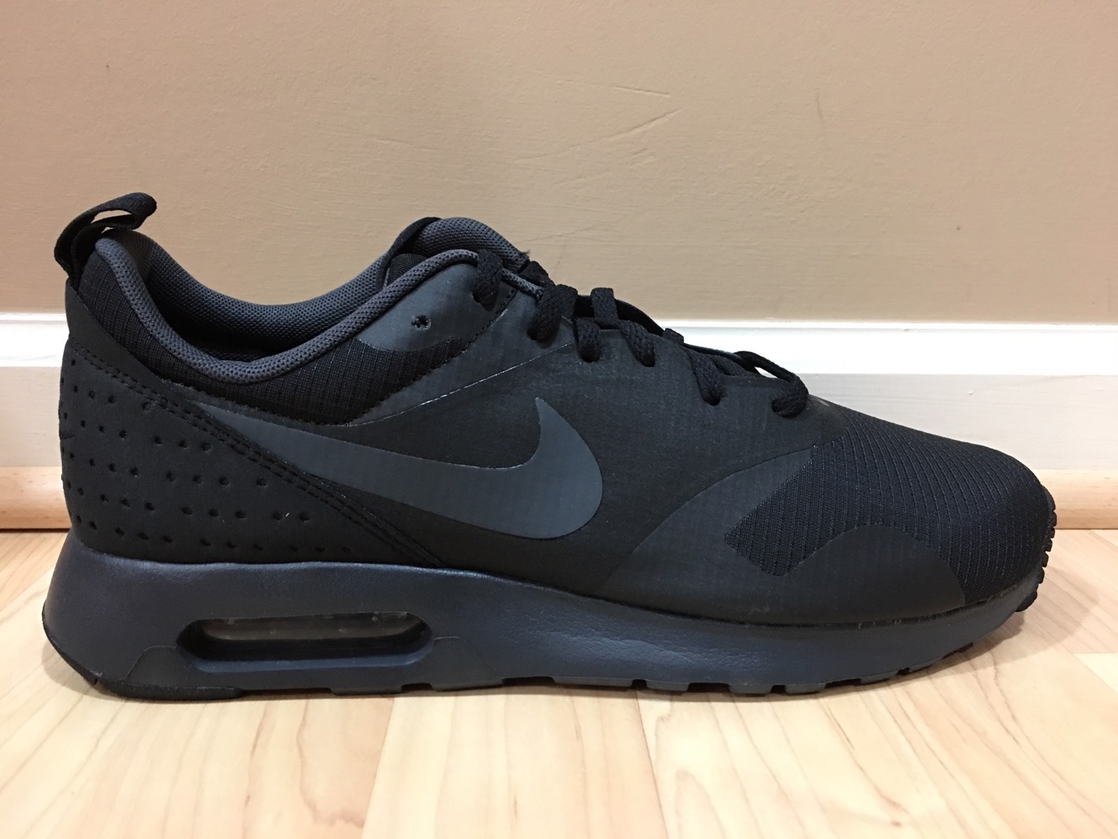nike air max tavas black mens nike air max tavas black mens
