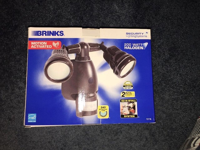 Brinks White 240 Degree 2 Head Jcd Motion Activated Security Light New Brinks Black 240 Degree 2 Head Jcd Motion Activated Security Light 7011b