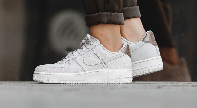 women's nike air force 1 '07 shoe women's nike air force 1 '07 shoe