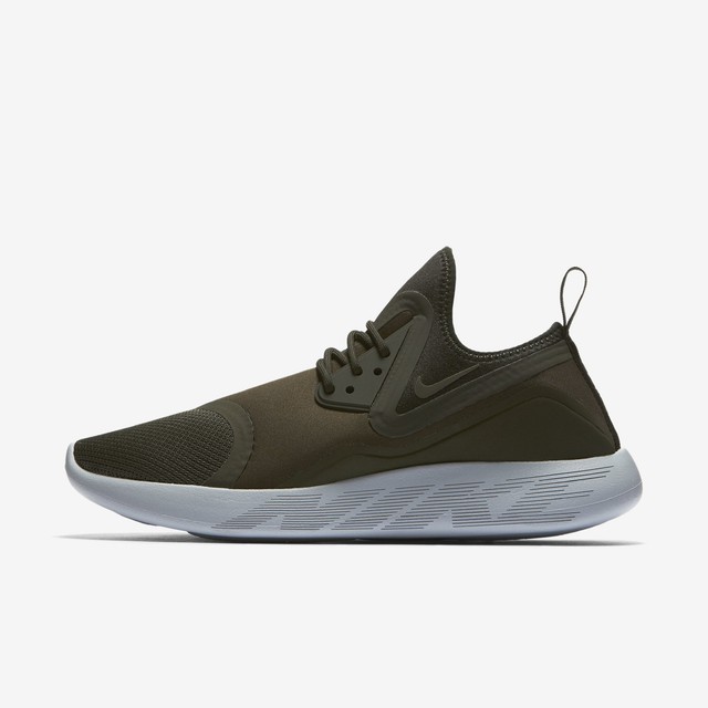 Nike Lunarcharge Essential NSW Lunarlon Men Shoe Sneaker Trainers Pick 1 Nike Lunarcharge Essential NSW Lunarlon Men Shoe Sneaker Trainers Pick 1