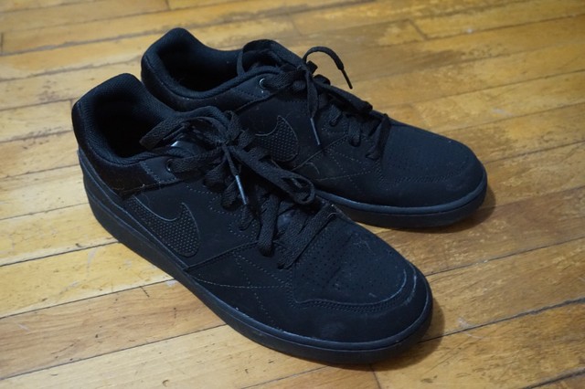 Nike Priority Low DS NEW Nike Priority Low DS NEW