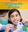 Guillain Charlotte-Visiting The Dentist BOOKH NEW