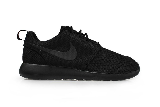 Nike Roshe One 511881 026 Triple Nere Scarpe sportive Nike Roshe One 511881 026 Triple Nere Scarpe sportive