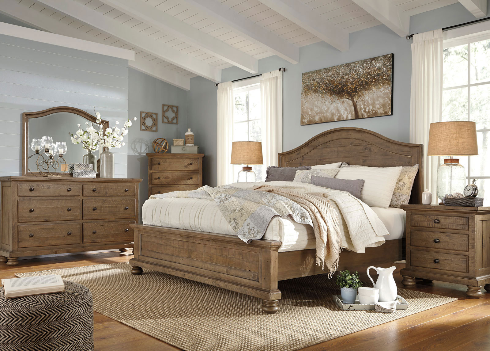 Ashley Furniture B659 Trishley Traditional Queen Or King Panel Bed Picture 1 Of 6