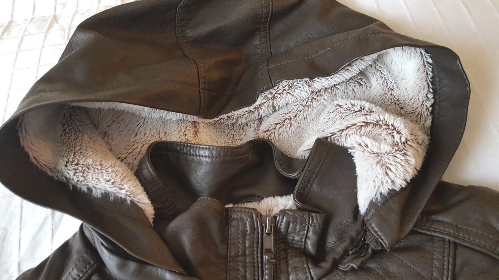 Ymi Faux Leather Fur Hooded Vest Sz Large Brown Brand New T