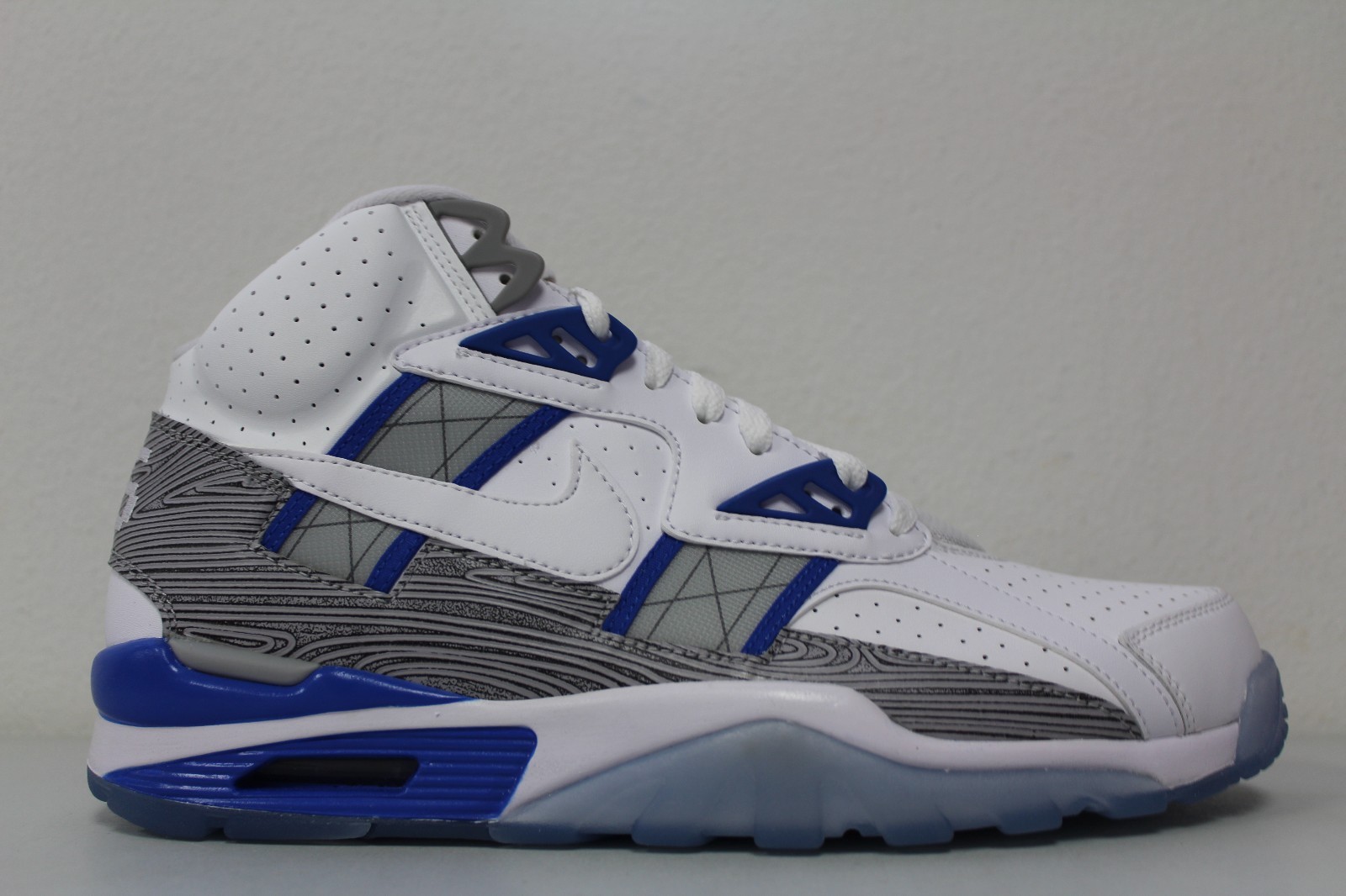 Nike Air Trainer SC Broken Bats Size 9.5 LOOK SEE SAMPLE Nike Air Trainer SC Broken Bats Size 9.5 LOOK SEE SAMPLE
