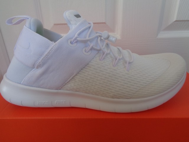 Nike Free RN cmtr 2017 WMNS sneakers 880842 100 UK 6 EU 40 US 8.5 Nuovo Scatola Nike Free RN cmtr 2017 WMNS sneakers 880842 100 UK 6 EU 40 US 8.5 Nuovo Scatola