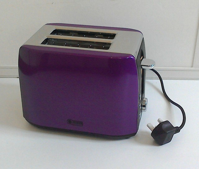 Low Wattage Quest Purple Stainless Steel 2 Slice Toaster For Caravan Motorhome Low Wattage Quest Purple Stainless Steel 2 Slice Toaster For Caravan Motorhome