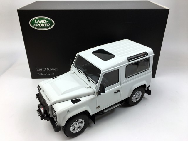 kyosho 1 18 scale diecast 08901fw land rover defender 90 kyosho 1 18 scale diecast 08901fw land rover defender 90