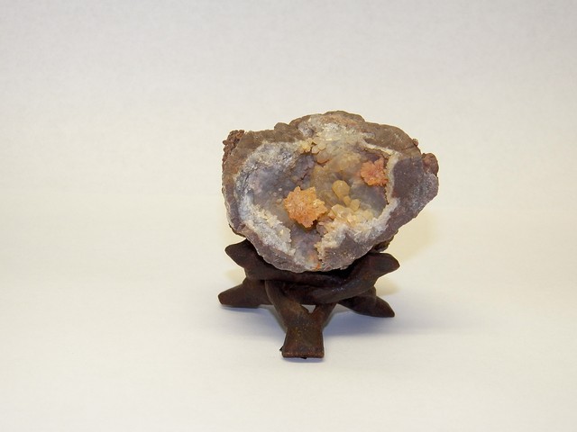 1 Small 2 DISPLAY STAND STANDS Carved Wood 3 Legs Mineral Fossil Specimen 1 Small 2 DISPLAY STAND STANDS Carved Wood 3 Legs Mineral Fossil Specimen