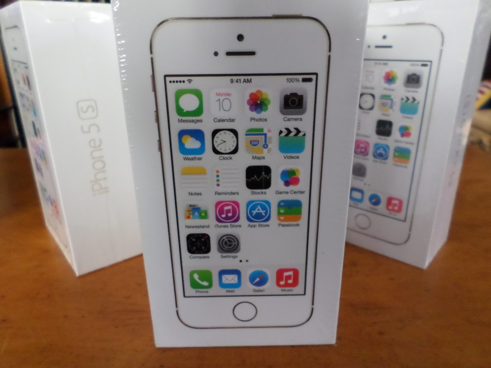 Mobile Phones Vouchers & Coupon Codes Buy Apple iPhone GB Black This item at this price, Awful. I bought it new, and it stopped working after 2 laroncauskimmor.gqs: