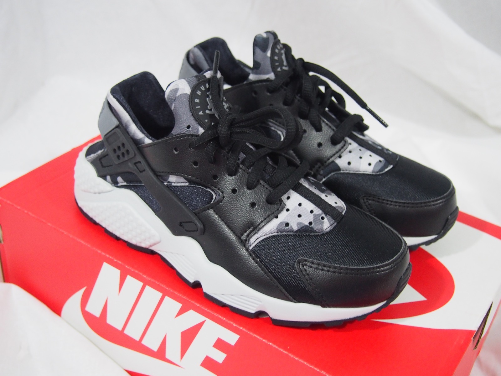 nike air huarache black grey camo nike air huarache black grey camo