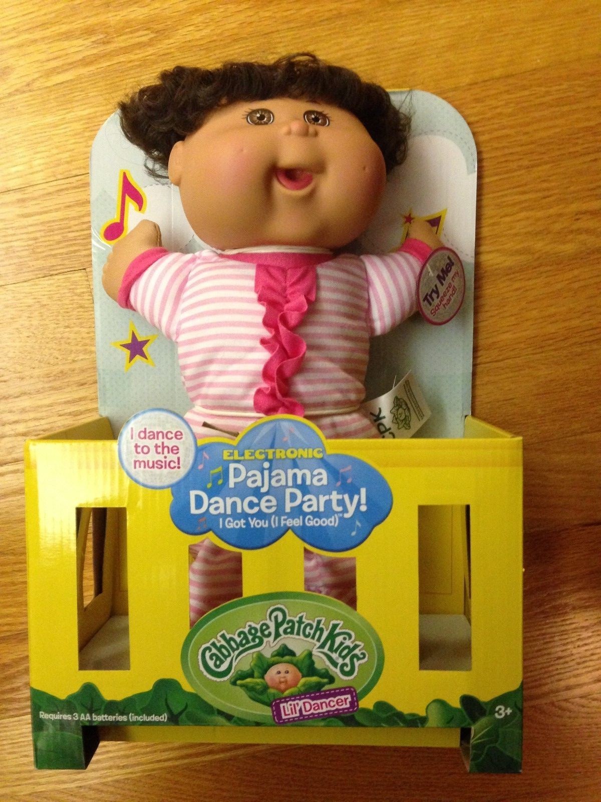 Cabbage Patch Kids Darker Aa Brown Eyes Electronic Pajama Dance Picture 1 Of 8
