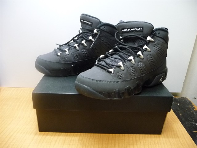 Nike Air Jordan 9 IX Retro BG GS Anthracite White Chicago 302359-013 ... Nike Youth Air Jordan 9 Retro BG Youth Size 6Y Anthracite, White, And Black