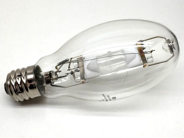 Ge Mvr400 U Ed28 R Hps Retrofit 400 Watt Metal Halide Lamp Light Ge Mvr400 U Ed28 R Hps Retrofit 400 Watt Metal Halide Lamp