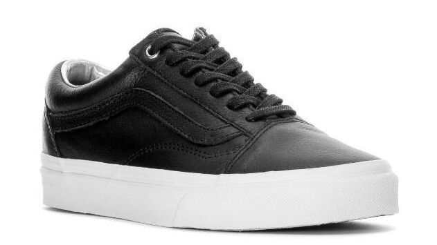 old skool vans black 6.5 old skool vans black 6.5