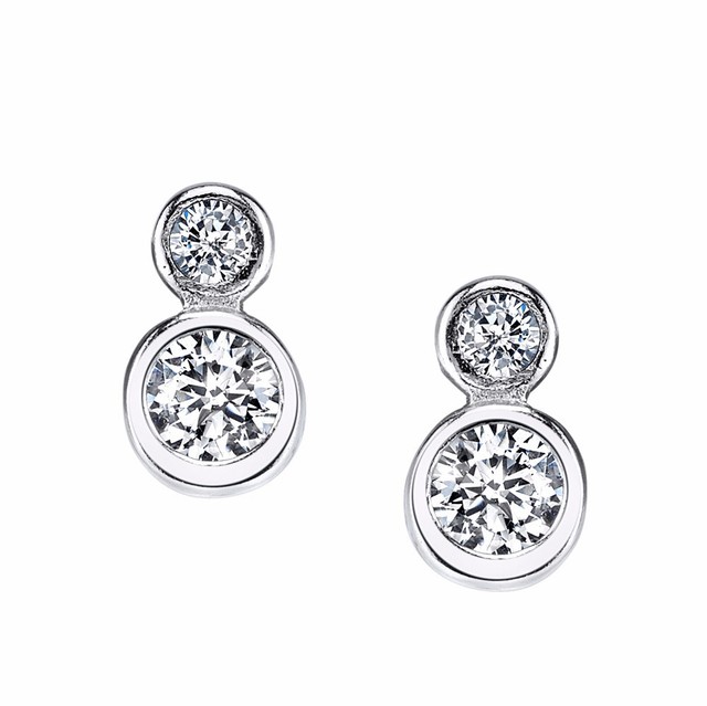 Minxwinx Sterling Silver Drop Modern Bezel Set Stud Cz Earrings Minxwinx Sterling Silver Drop Modern Bezel Set Stud Cz Earrings Cubic Zirconias