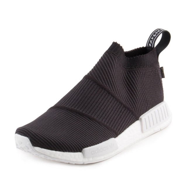 adidas originali nmd cs1 gtx primeknit nel nucleo nero / bianco by9405 9 adidas originali nmd cs1 gtx primeknit nel nucleo nero / bianco by9405 9