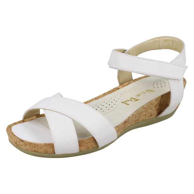 donna pelle bianca con zeppa punta aperta CROCE CINTURINO SANDALI ESTIVI North donna pelle bianca con zeppa punta aperta CROCE CINTURINO SANDALI ESTIVI North