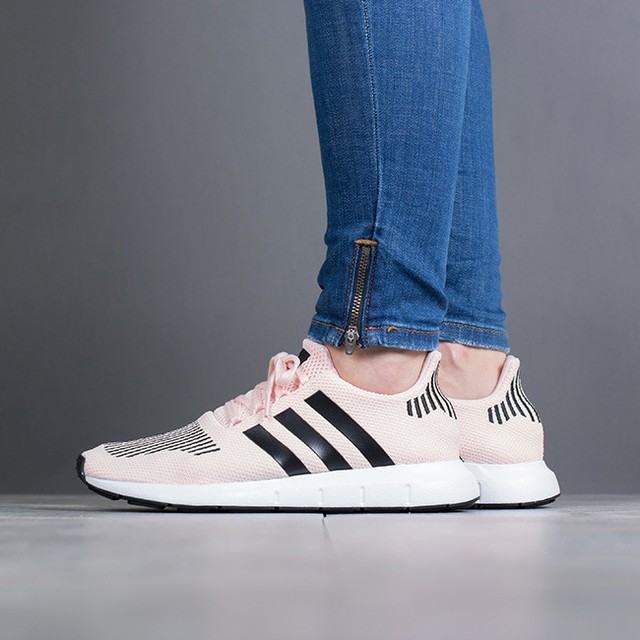 SCARPE DONNA/JUNIOR SNEAKERS ADIDAS ORIGINALS SWIFT RUN J CG4162 SCARPE DONNA/JUNIOR SNEAKERS ADIDAS ORIGINALS SWIFT RUN J CG4162