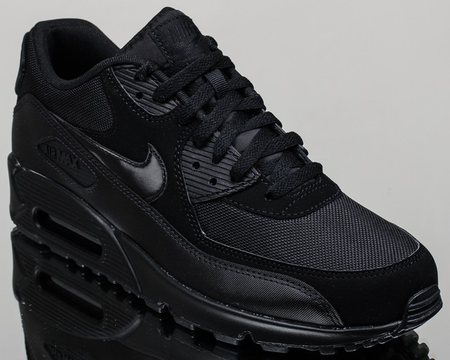 nike air max 90 essenziale di scarpe nere nike air max 90 essenziale di scarpe nere