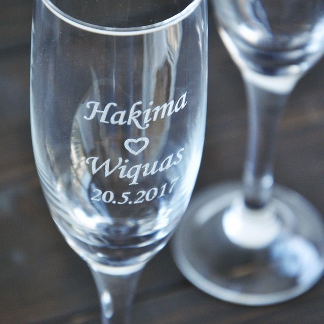 Personalized Names Toasting Glasses Set Bride Groom Champagne ... Personalized Names Toasting Glasses Set Bride Groom Champagne ...