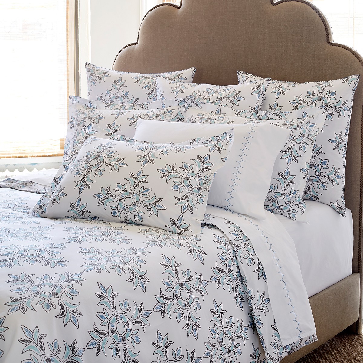 John Robshaw Bedding Parik 200 Thread Count Cotton Standard Sham 1