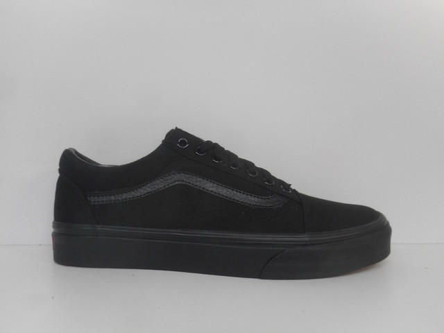 vans skate shoes all black vans skate shoes all black