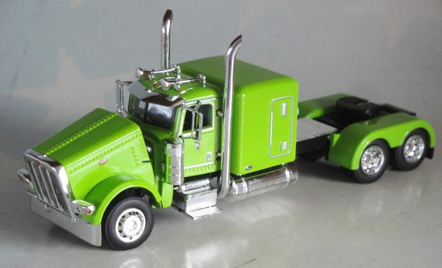 diecast peterbilt 389