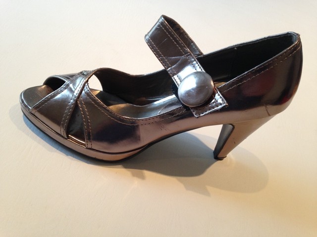 New Ladies Metallic Silver Chix Peep Toe Sandals Women's UK 8 EU 41 New Ladies Metallic Silver Chix Peep Toe Sandals Women's UK 8 EU 41