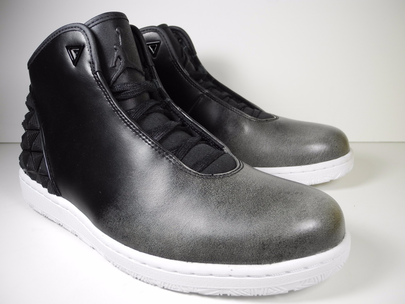 Nike Jordan Instigator Men's Athletic Shoes Size US 10 eBay Nike Jordan Instigator Men's Athletic Shoes Size US 10 eBay