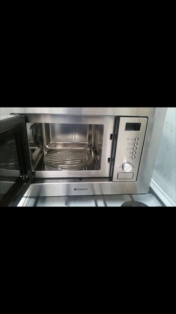 Hotpoint Mwh1221x Built In Microwave Grill Stainless Steel 20 Litres Undefined