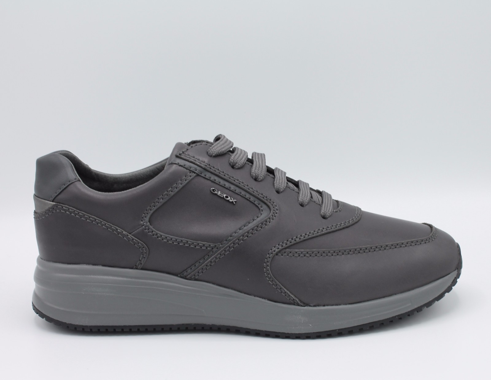 Geox scarpe uomo stringate in morbida pelle nappa antracite linea Dennie U740GA Geox scarpe uomo stringate in morbida pelle nappa antracite linea Dennie U740GA