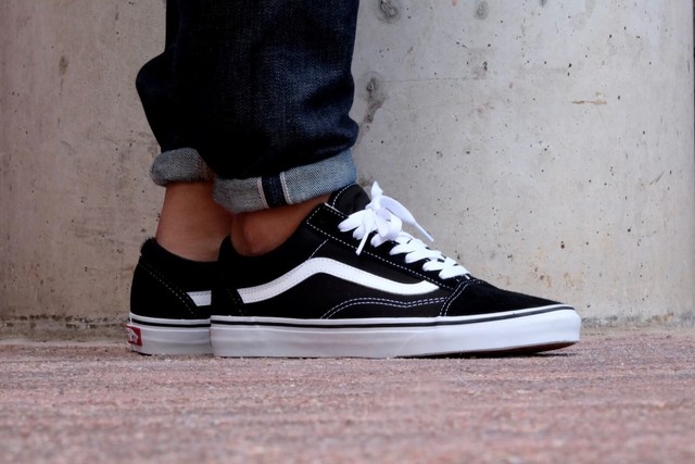 vans old skool leather sneaker unisex adulto nero black/white vans old skool leather sneaker unisex adulto nero black/white