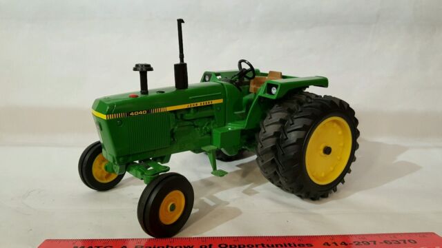 ERTL 1/16 Scale Diecast John Deere 4040 Farm Tractor Replica ...